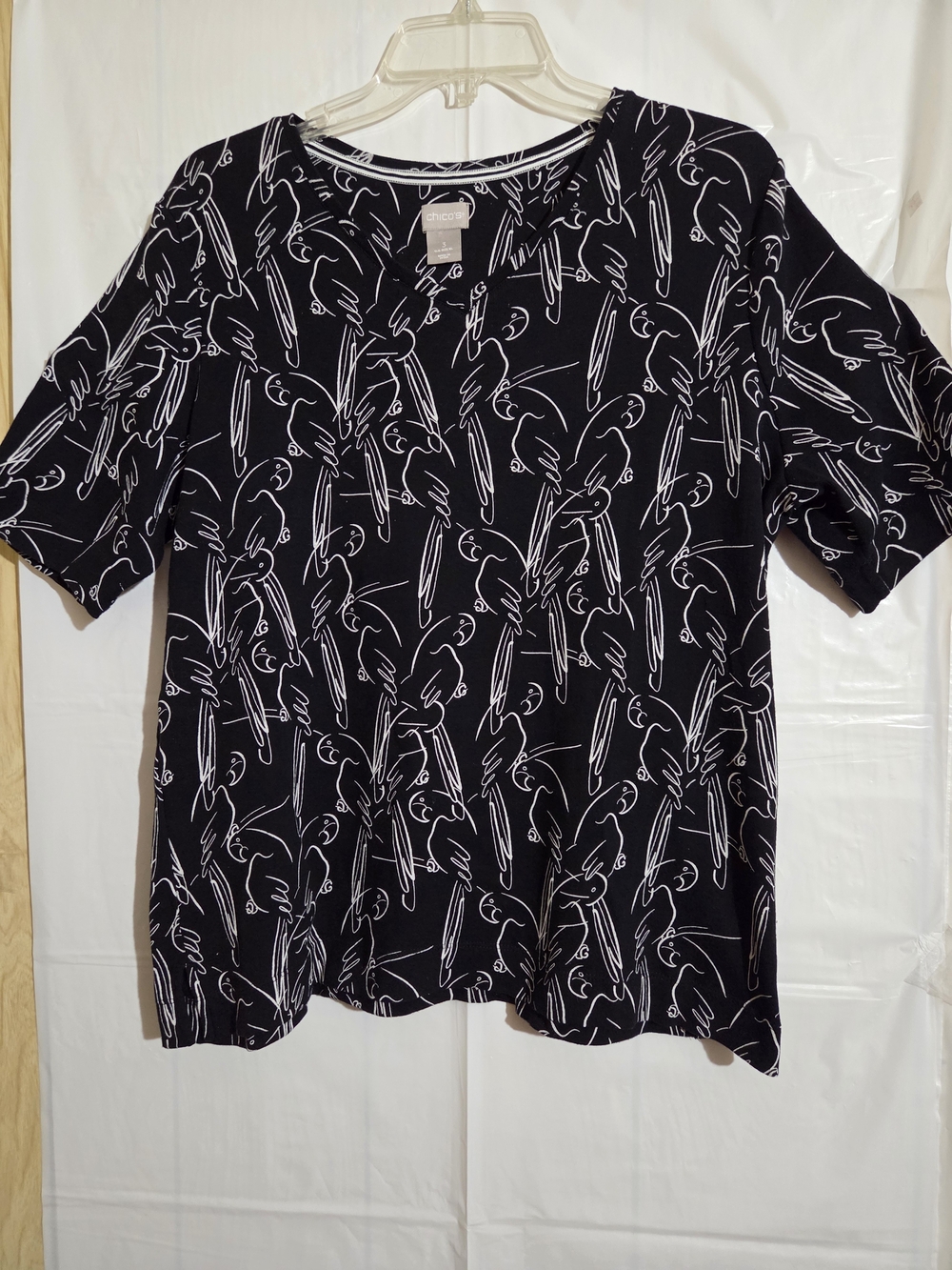Chico's Black Tee with White Parrot Line-Print